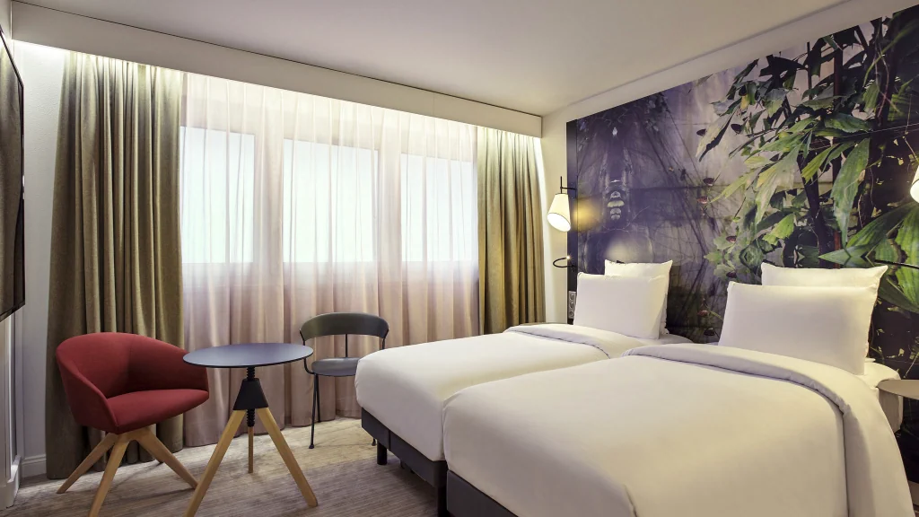 Renaissance Paris La Defense Hotel